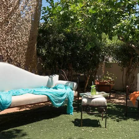 بيت للعطل House Lefkes Plános