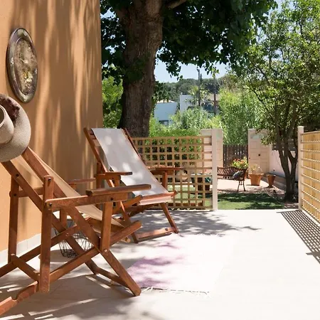بيت للعطل House Lefkes Plános